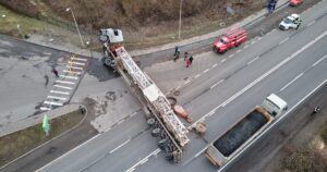 What Victims of Windsor Jackknife Truck Accidents Need to Know