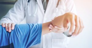 How a Car Crash Could Cause You to Suffer a Painful Shoulder Injury
